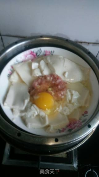 豆腐蒸鸡蛋肉末的做法步骤：2