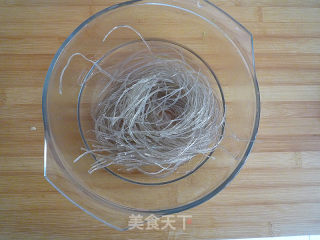 白菜炖粉条的做法步骤：2