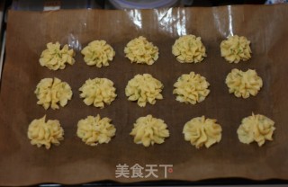 低温时软化黄油小技巧--香葱曲奇的做法步骤：14