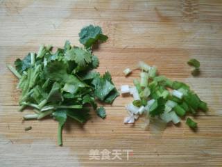 紫菜蛋花汤的做法步骤：3