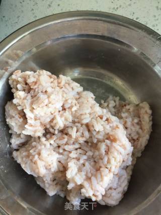 烤五香锅巴的做法步骤：1