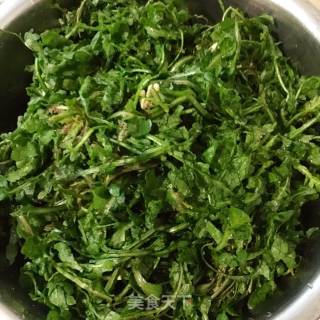 荠菜猪肉蒸包的做法步骤：4