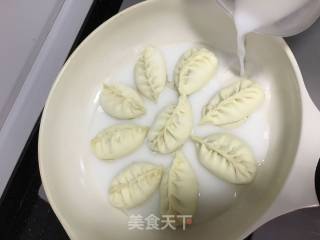 水煎包的做法步骤：5