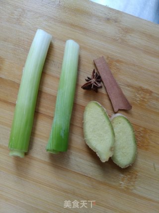 白萝卜牛肉汤的做法步骤：3