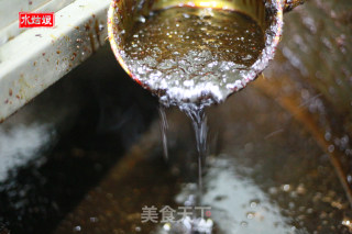 女孩冬季痛经的绝招：驱寒暖宫的怀姜糖膏的做法步骤：3