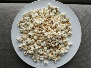 自制小零食——焦糖爆米花（平底锅版）的做法步骤：4