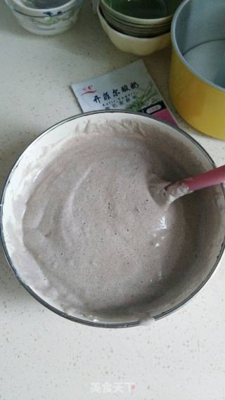 酸奶黑米戚风蛋糕的做法步骤：13