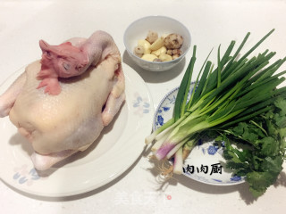 粤式秘制白切鸡#肉肉厨的做法步骤：1