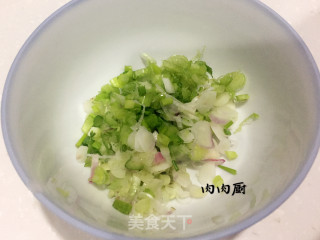 粤式秘制白切鸡#肉肉厨的做法步骤：2