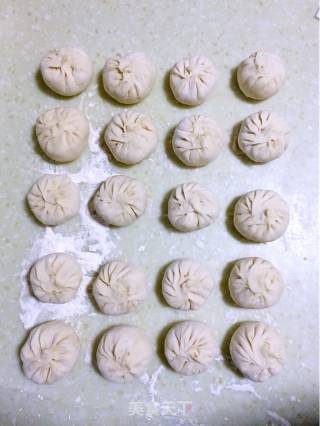 素包子的做法步骤：16
