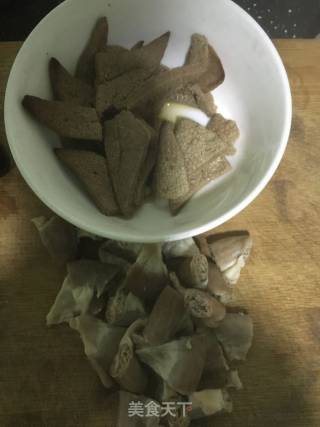 猪杂汤粉的做法步骤：5