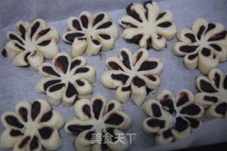 豆沙花酥的做法步骤：32