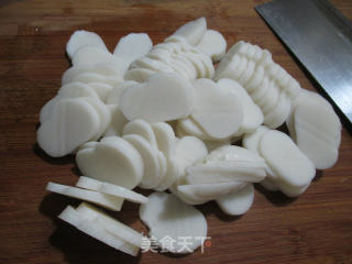 油面筋白菜煮年糕的做法步骤：2