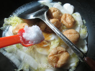 油面筋白菜煮年糕的做法步骤：6