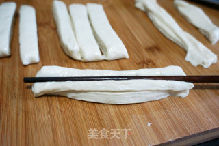 迷你安心小油条的做法步骤：4