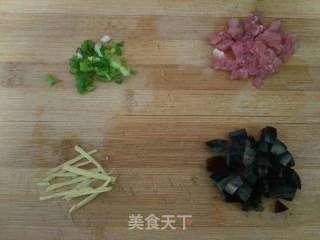皮蛋瘦肉粥的做法步骤：3