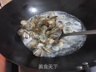酱鼓炒花甲王的做法步骤：4