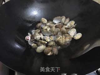 酱鼓炒花甲王的做法步骤：6