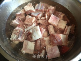 萝卜煲羊排的做法步骤：1