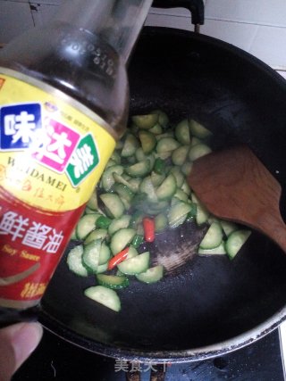 黄瓜小炒的做法步骤：4