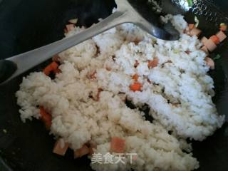 酱油炒饭的做法步骤：6