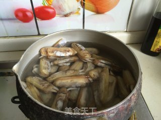 爆炒竹蛏的做法步骤：2