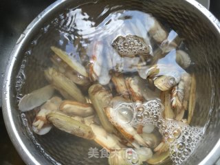 爆炒竹蛏的做法步骤：3