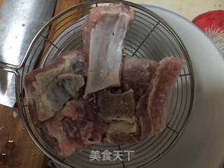 排骨炖豆角的做法步骤：2