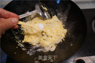 鸡蛋韭香炒银鱼的做法步骤：7