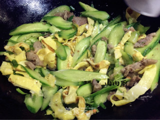 青瓜肉片炒蛋#肉肉厨#肉肉厨的做法步骤：10