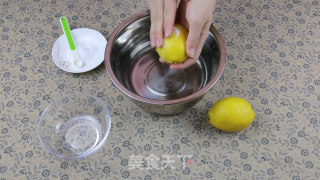 自制蜂蜜柠檬茶的做法步骤：2