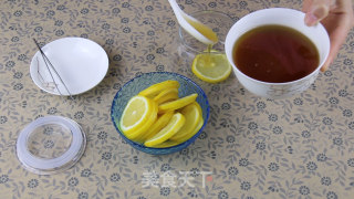 自制蜂蜜柠檬茶的做法步骤：5