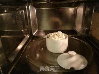 焦糖爆米花（零失败干炒焦糖微波炉爆花版）的做法步骤：2