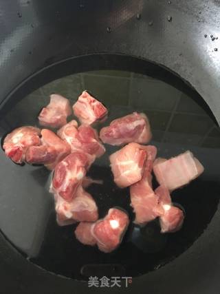 养生海鲜粥的做法步骤：1