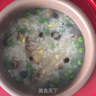 养生海鲜粥的做法步骤：8