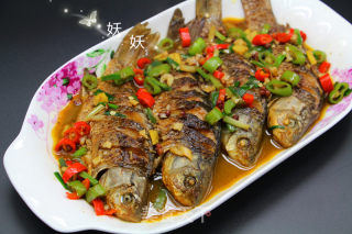 麻辣下饭小鲫鱼的做法步骤：7