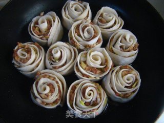 玫瑰花煎饺的做法步骤：13