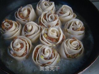 玫瑰花煎饺的做法步骤：14