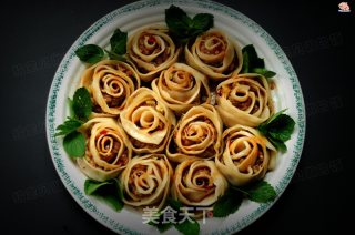 玫瑰花煎饺的做法步骤：16