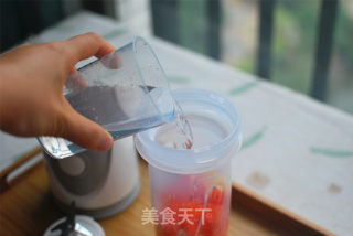 鲜橙胡萝卜汁，健康饮品的做法步骤：4