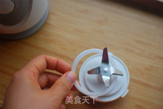 鲜橙胡萝卜汁，健康饮品的做法步骤：5