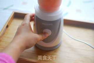 鲜橙胡萝卜汁，健康饮品的做法步骤：7