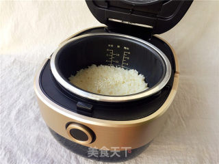 培根饭团的做法步骤：1