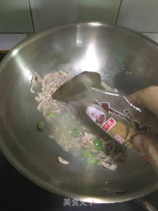 黄花炒肉丝的做法步骤：6