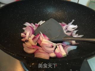 洋葱炒牛柳的做法步骤：6