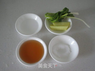 黑鱼汤的做法步骤：1