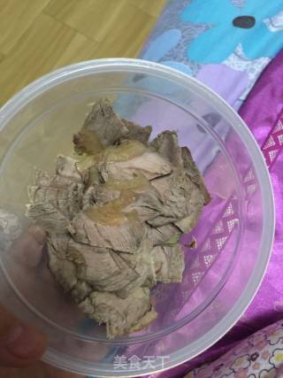 凉拌牛肉的做法步骤：1