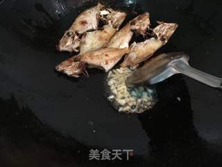 煎煮剥皮鱼的做法步骤：5