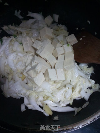 白菜炖豆腐的做法步骤：5