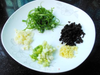 豆豉蒸鸡翅的做法步骤：3